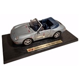 Maisto Porsche 911 Carrera Cab -94 1:18