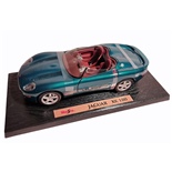 Maisto Jaguar XK 180 1:18