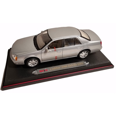 Maisto Cadillac 2000 DeVille DTS 1:18, 31877