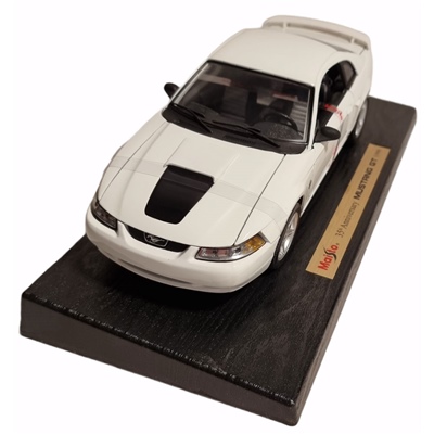 Maisto Ford Mustang GT 35th Anniversary -99 1:18, 35860